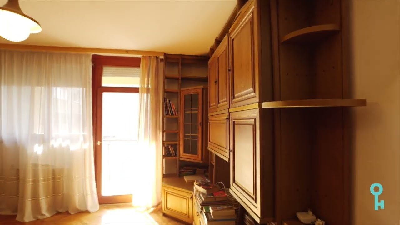 Eladó Cegléd központi részén található 1. emeleti panellakás