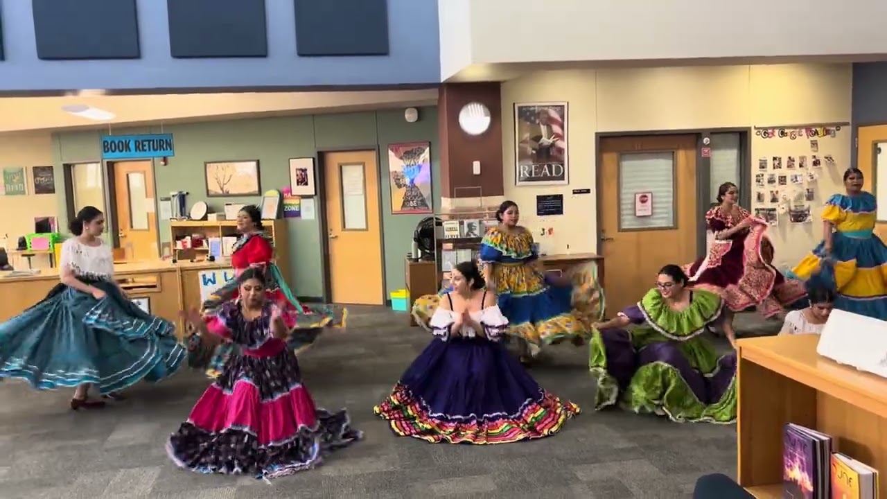 Akins HS dance