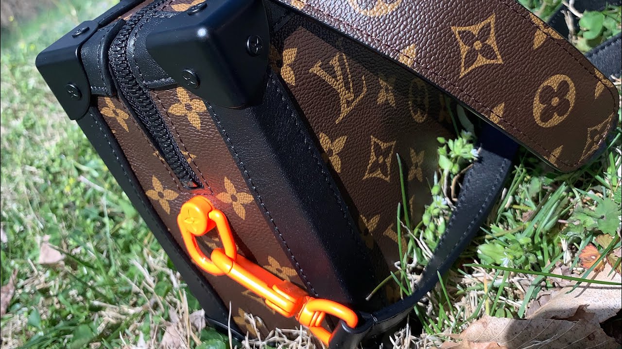 Reviewing the Louis Vuitton Soft trunk | men’s fashion | runway | ss19