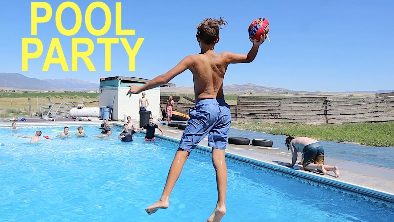FOOTBALL TEAM POOL PARTY!!!