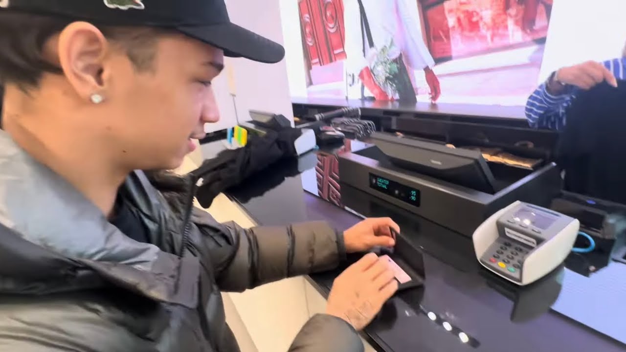 BUURTWACHT IS MIJN NIEUWE SUGARDADDY VLOG #7