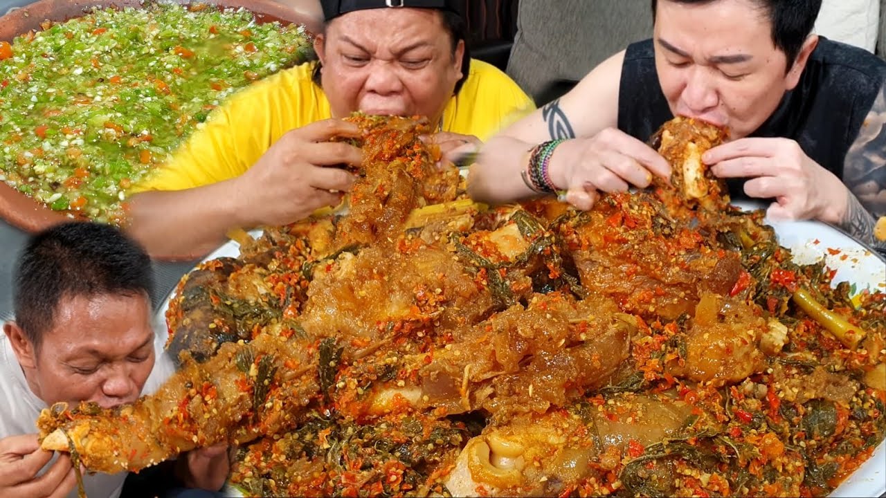 TUNJANG RENDANG AMA SAMBAL GENDOT ALA PAM PAM INI EMANG BIKIN NAGIH !!