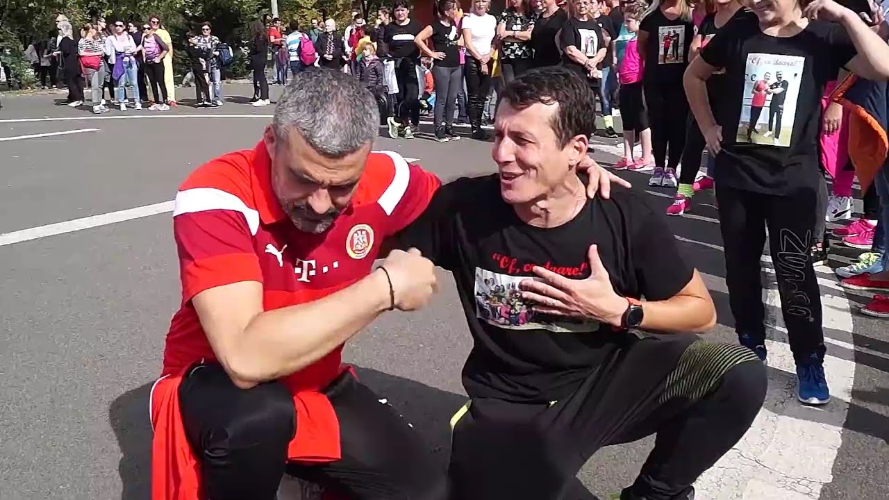 Andrei Osanu și Aurelian Temisan - Flashmob