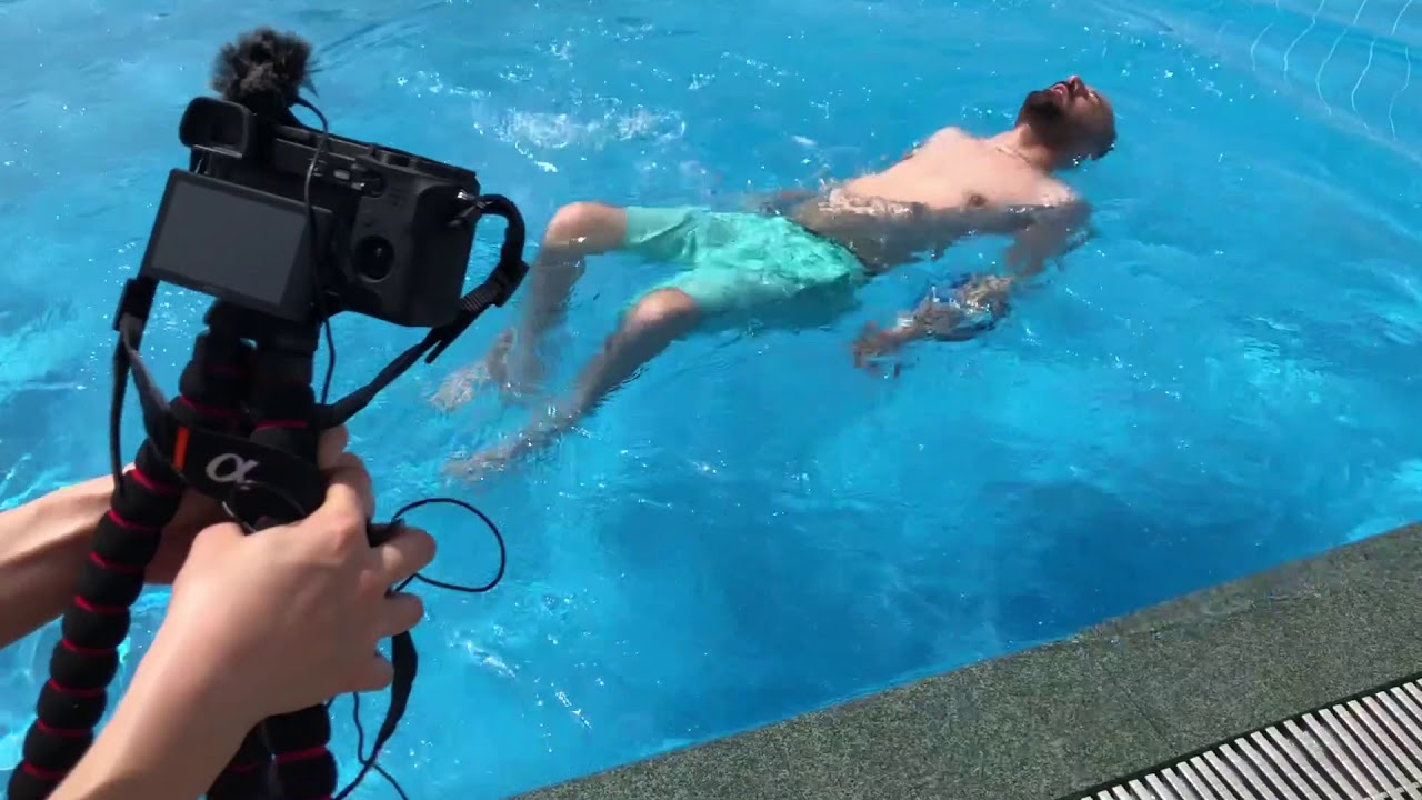 El K&uuml;reği (Paleti) ile Y&uuml;zmek - C5/C6 Tetrapleji - Engelli Y&uuml;zme 🏊