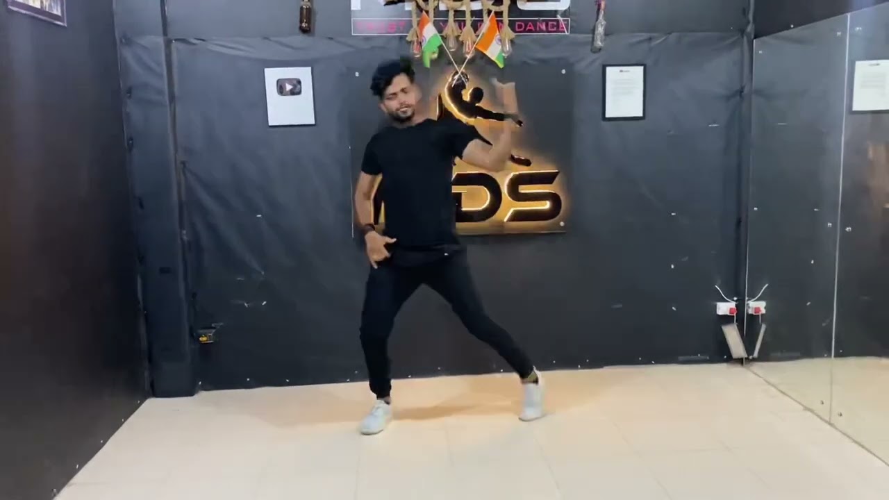 Aloo chat dance song//tutorial//3 आसान डांस स्टेप //Part 3//Manish Indoriya dance