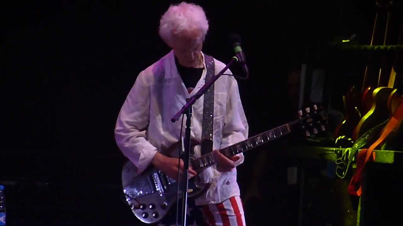 The Doors (Manzarek & Krieger) - Summer's Almost Gone (St. Petersburg 26/06/12)
