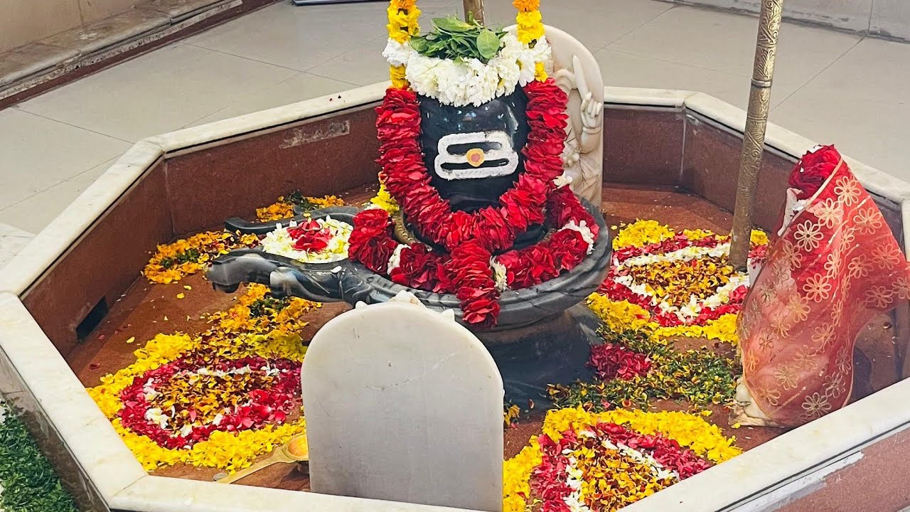 🕉🔱जय महाकाल🕉नित्य भगवान के दर्शन के लिए इस चैनल से जुडे 🇮🇳चैनल को सब्सक्राइब करे🙏🔱