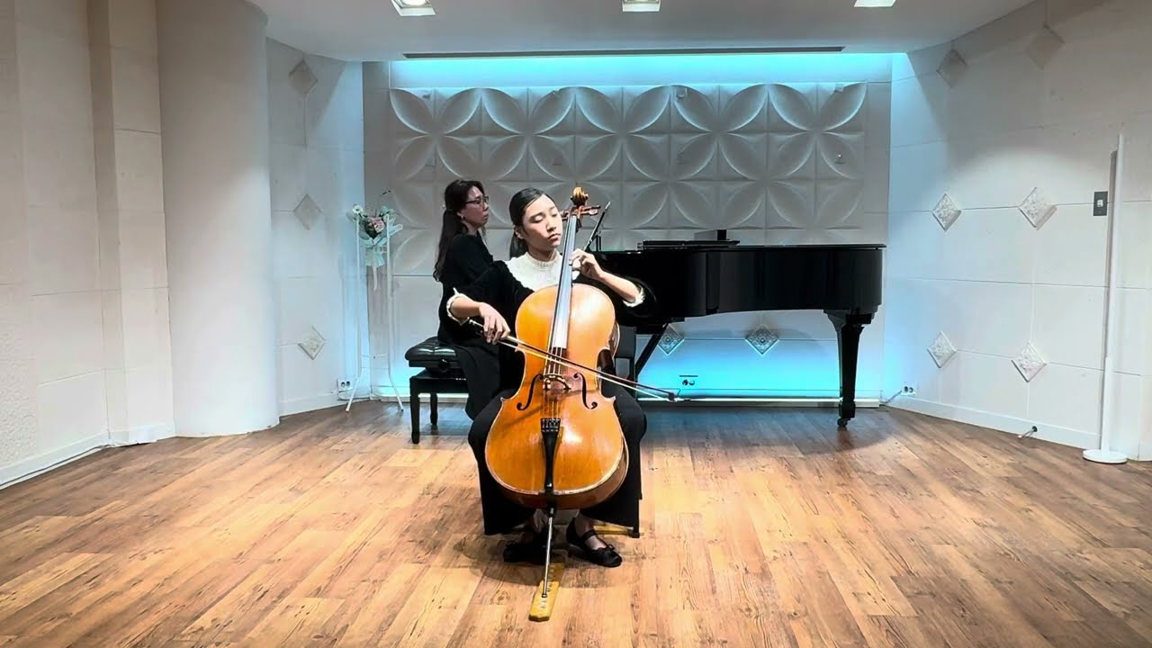 Fracois Francoeur. Cello sonata in E major 1st and 2nd mov.(13years)