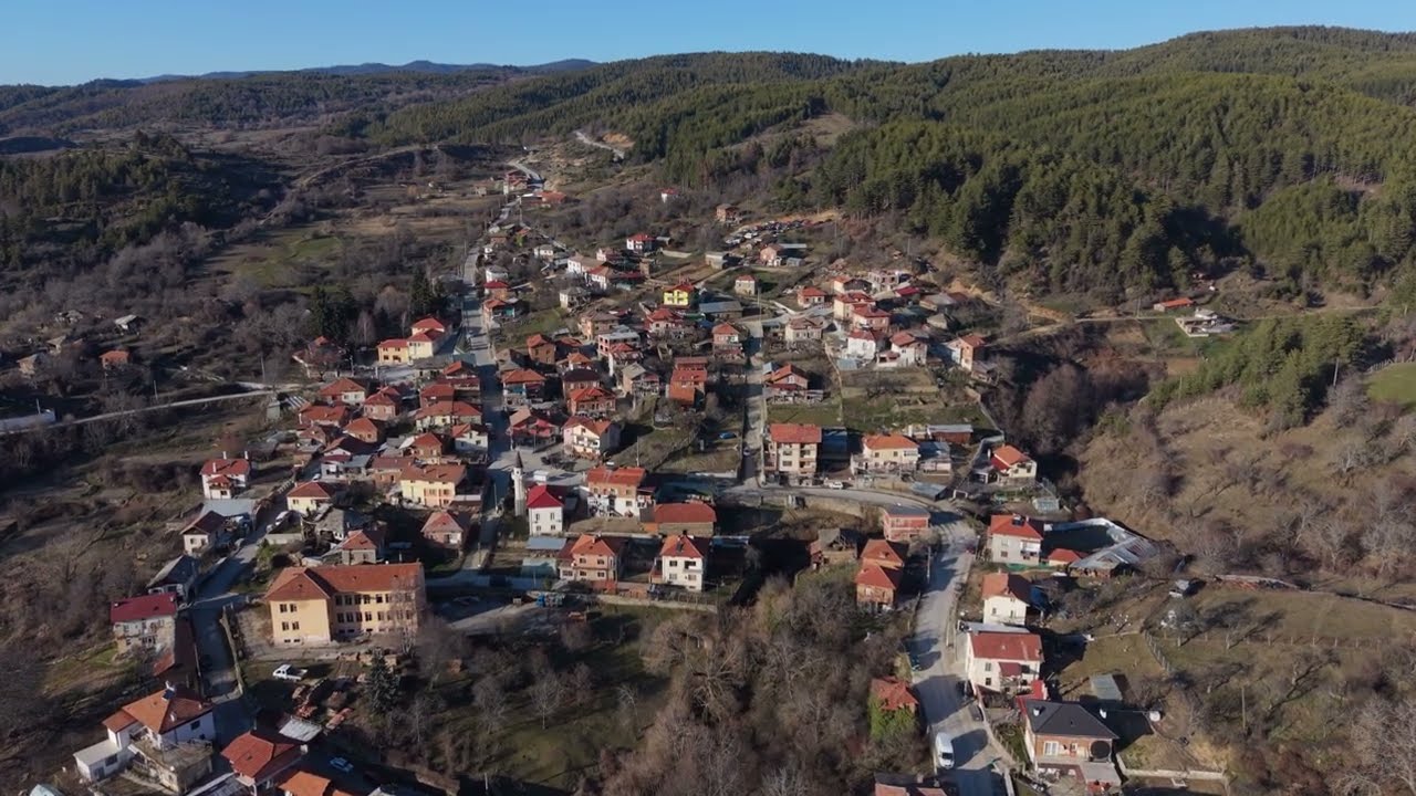 Дрон затъва на село (Skrebatno from above)