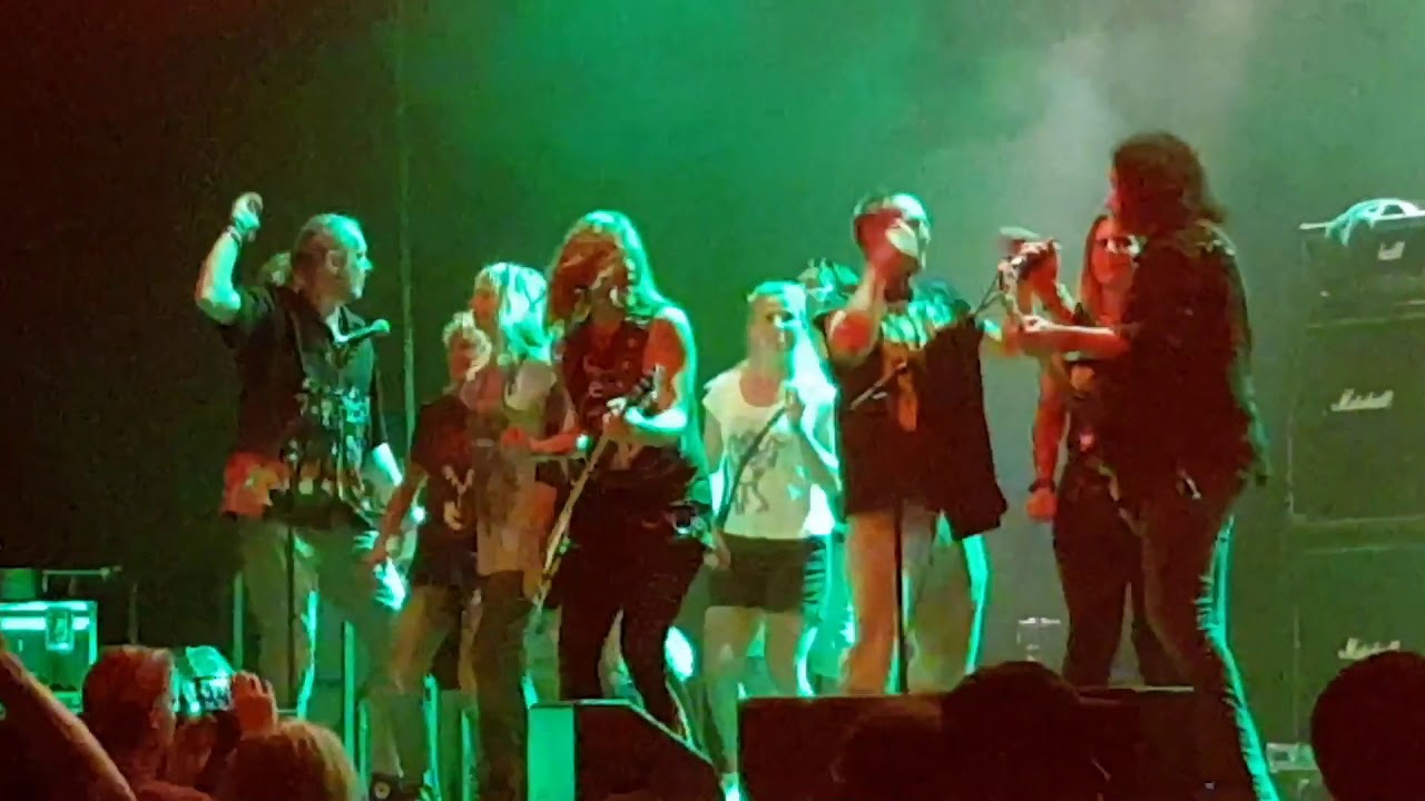 Gene Simmons & fans, RARAN Vienna, Austria 16 7 2018