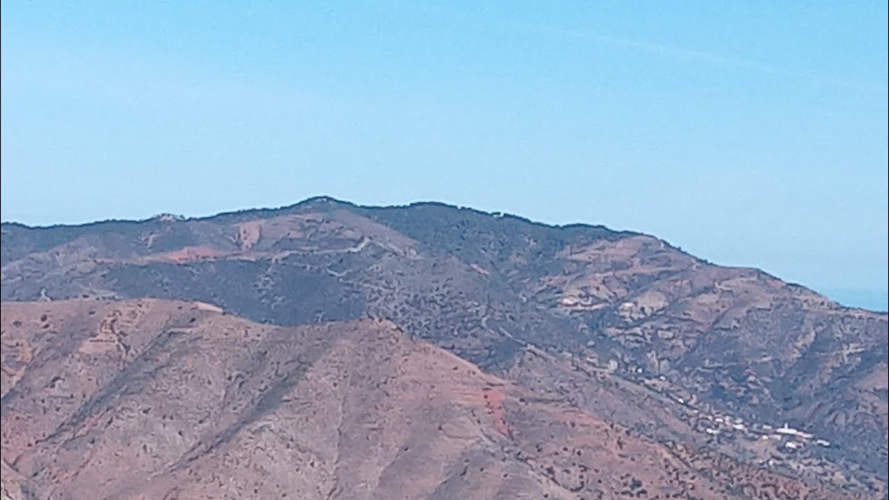 قرية مهجورة