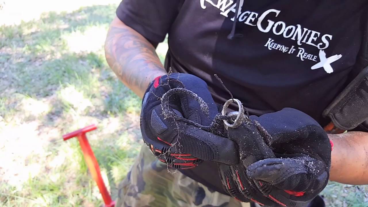 MOSS PARKS HISTORY BEING UNEARTHED PART TWO! SILVER, COINS, BULLETS, AND MORE