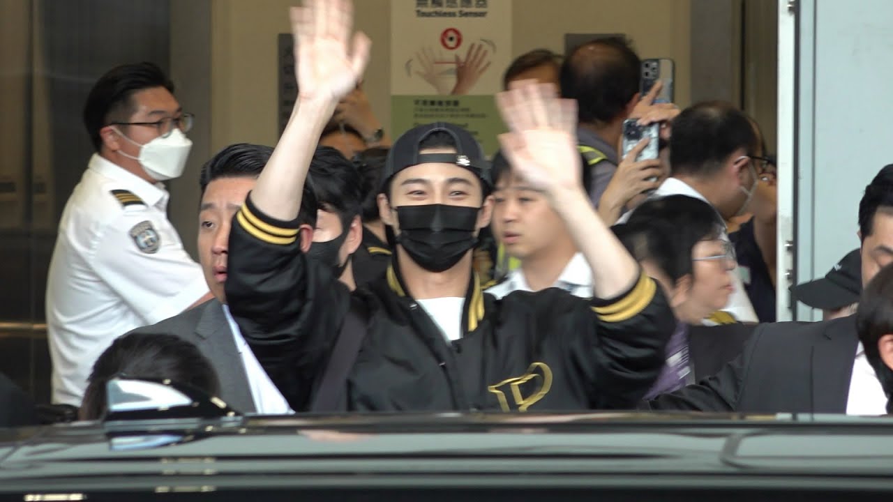 邊佑錫 Byeon WooSeok (변우석) Hong Kong Airport Arrival 20240712 (Incheon→Hong Kong)