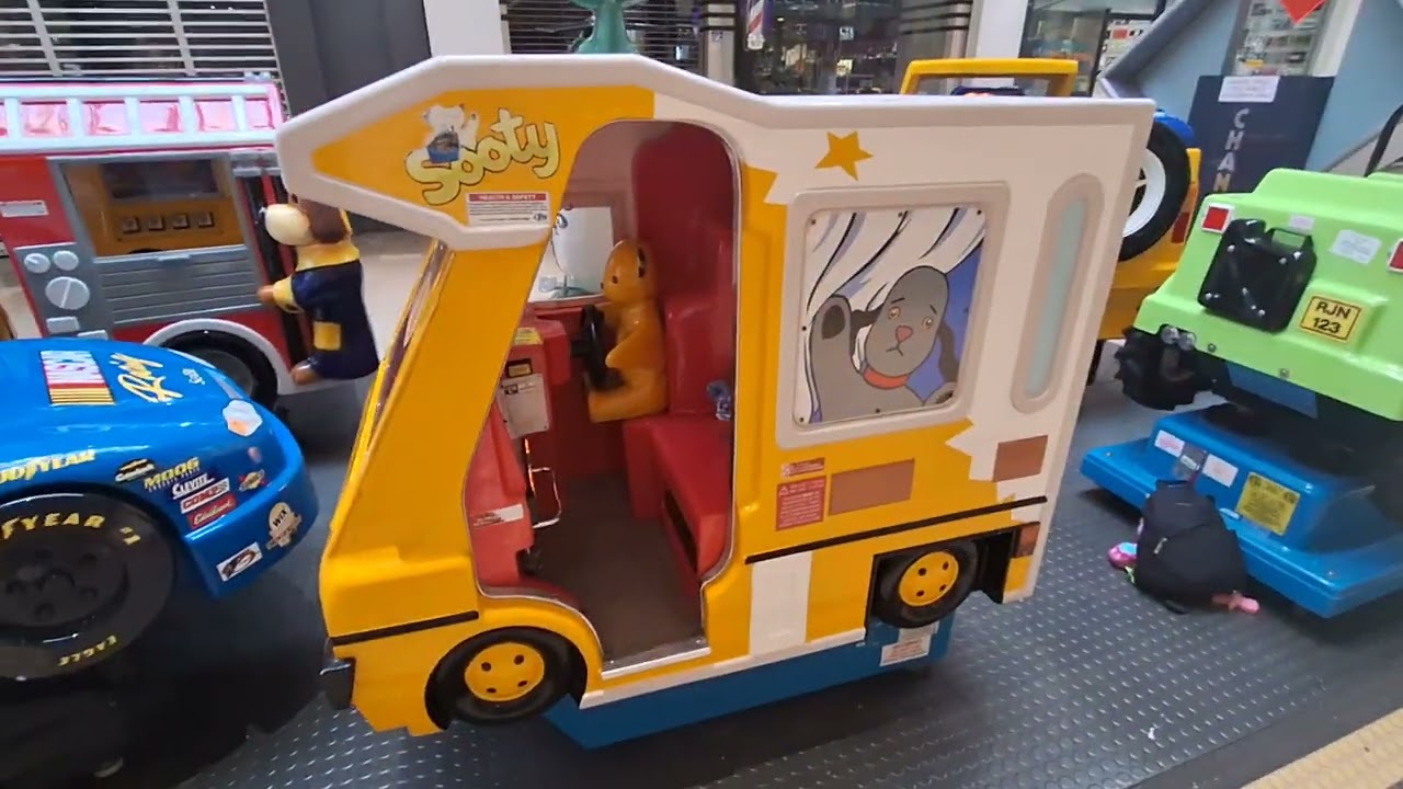 RG Mitchell Sooty & Co Camper Van kiddie ride (Faulty) (Low Audio) (Now Gone)