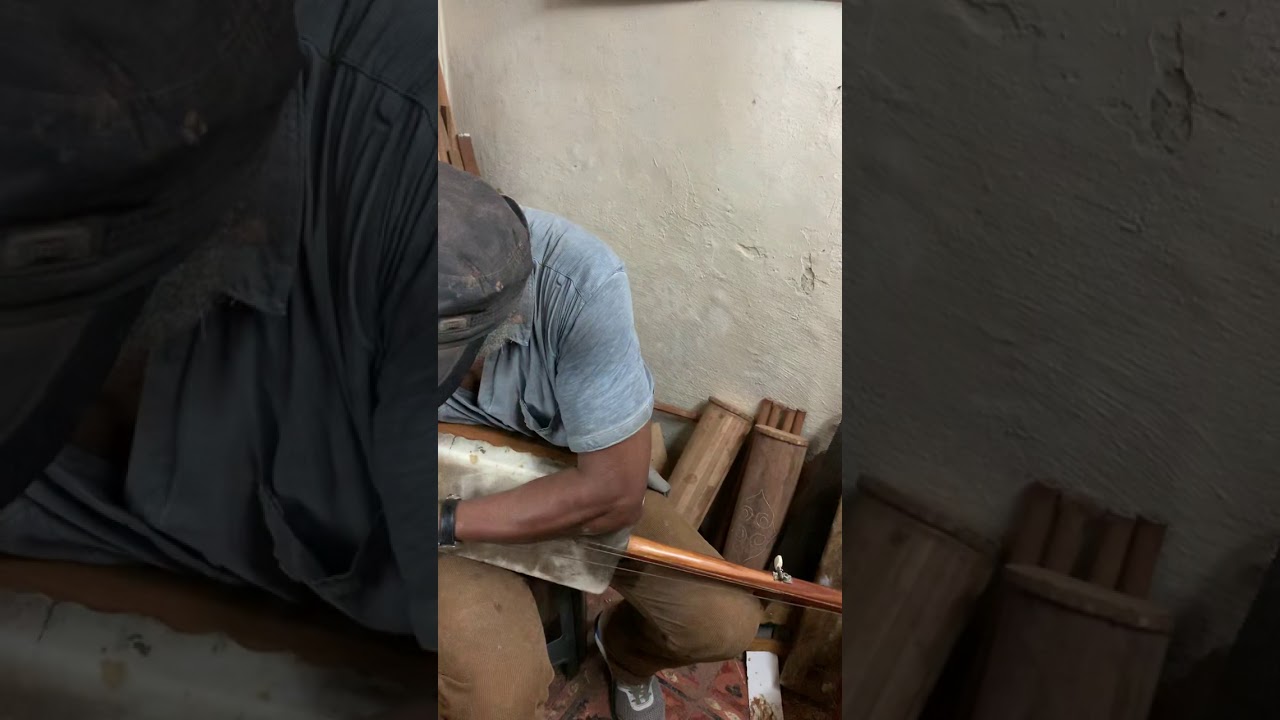 المعلم عمر الحياة تايساوي الكنبري في ورشته الرائعة omar elhayat