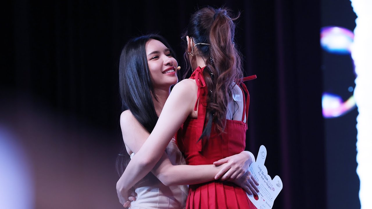 240317 ANDALOOKWAE สติกเกอร์หัวใจ @ Love Senior 1st. Fanmeeting in Taipei