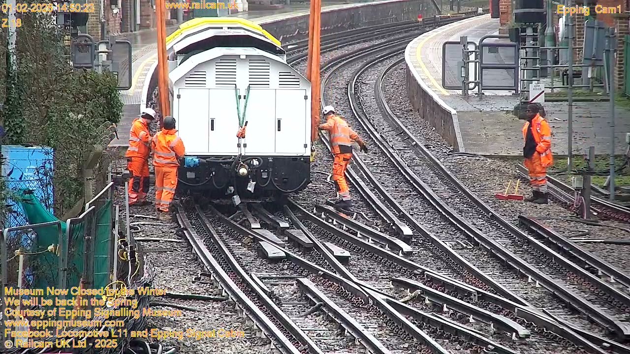 Epping Station, Schweerbau Battery Rail Grinder Craned off Track