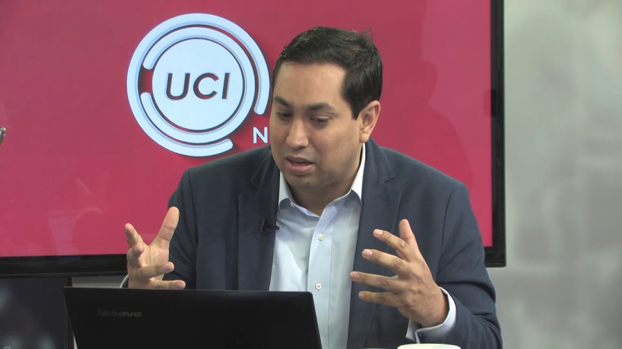 🕑 Reynaldo Aragón