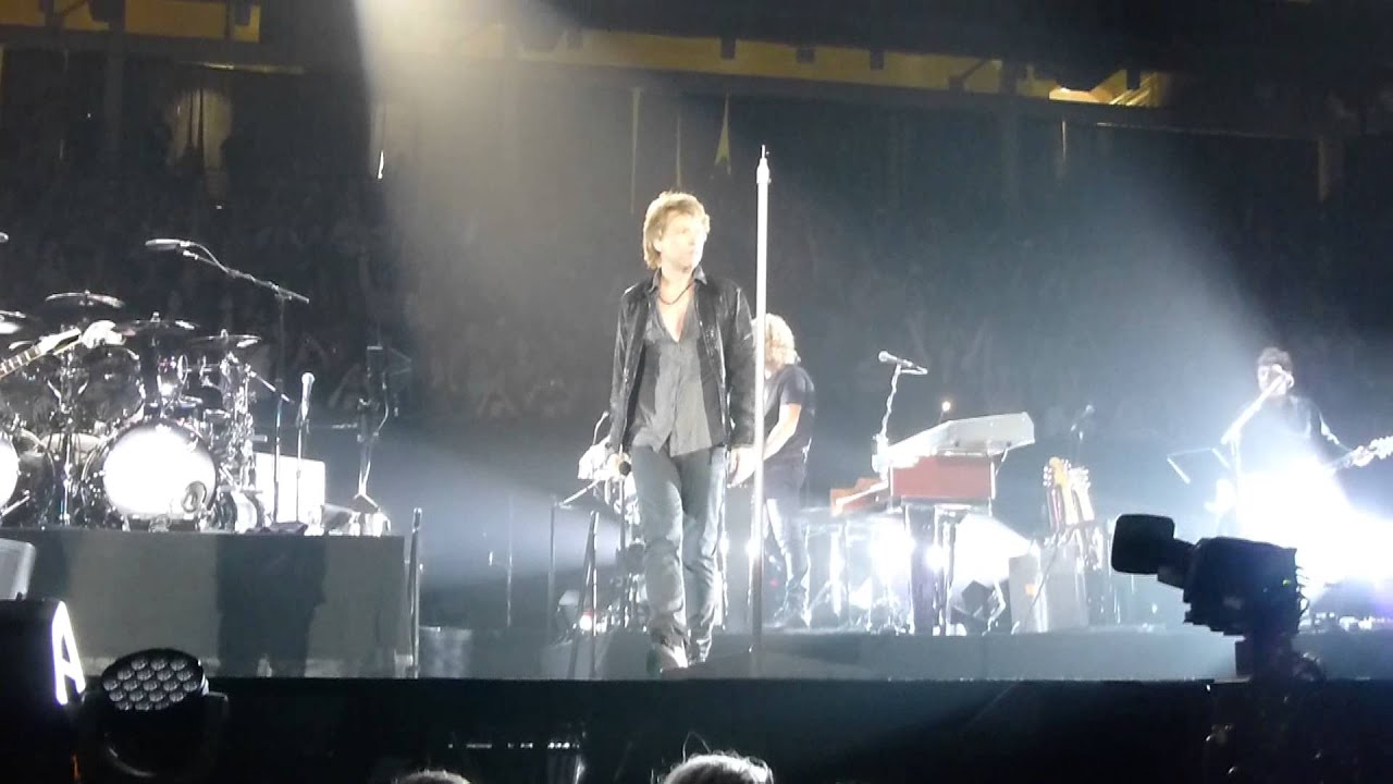 Bad Medicine & Old Time Rock N Roll - Jon Almost Falls Bon Jovi Lubbock, TX March 17, 2013