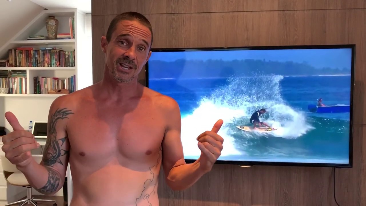 Treino de surf fora da da agua