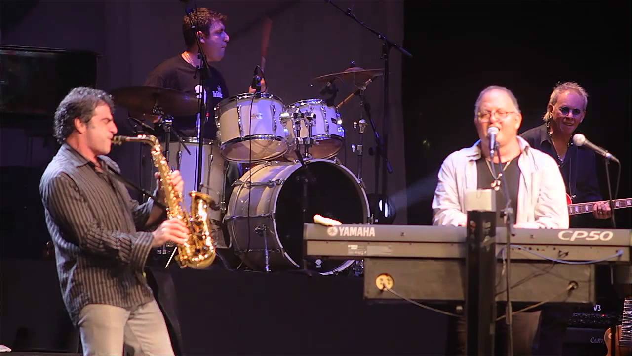 George Israel, Guilherme Arantes - Cheia de Charme (Ao Vivo)