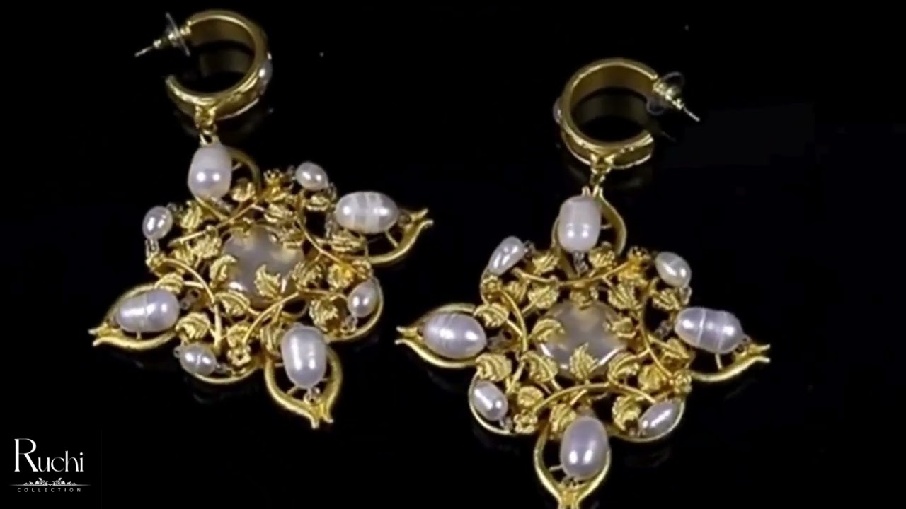 French Vintage Electroplated Pearl Stud Necklace Set | Ruchi Collection Product ID:- SB00496