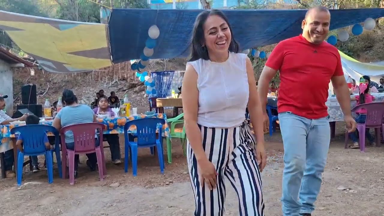 👉Nos invitaron a una fiesta 🎉 al rincón de la cofradía