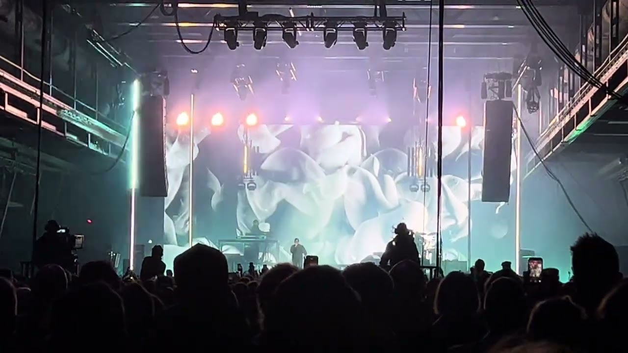 Deftones - Be Quiet And Drive (Far Away) - Munich live feb.26
