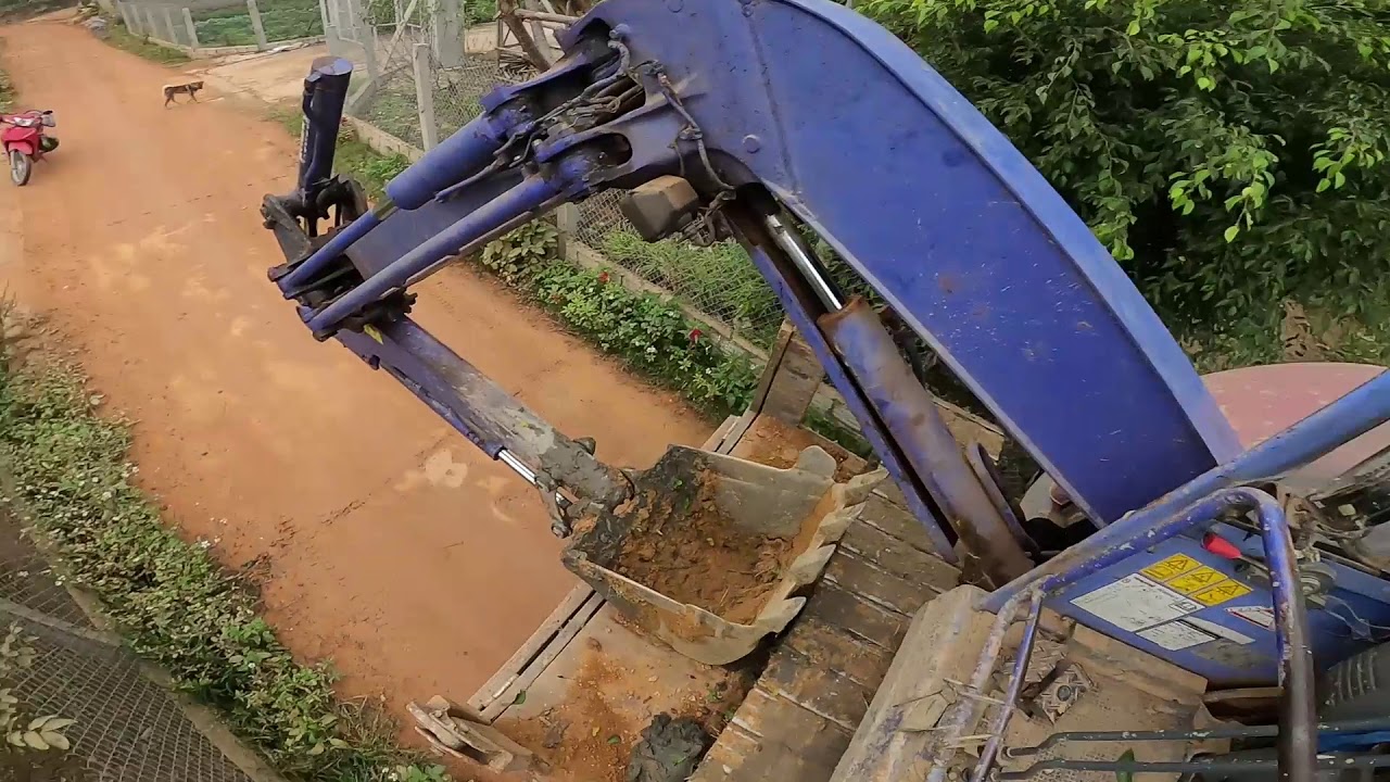 Theo Chân XE Ô TÔ Chuyển Máy Xúc Về Công Trình Xúc Xe Ô Tô  MÁY XÚC VIỆT NAM VLOG