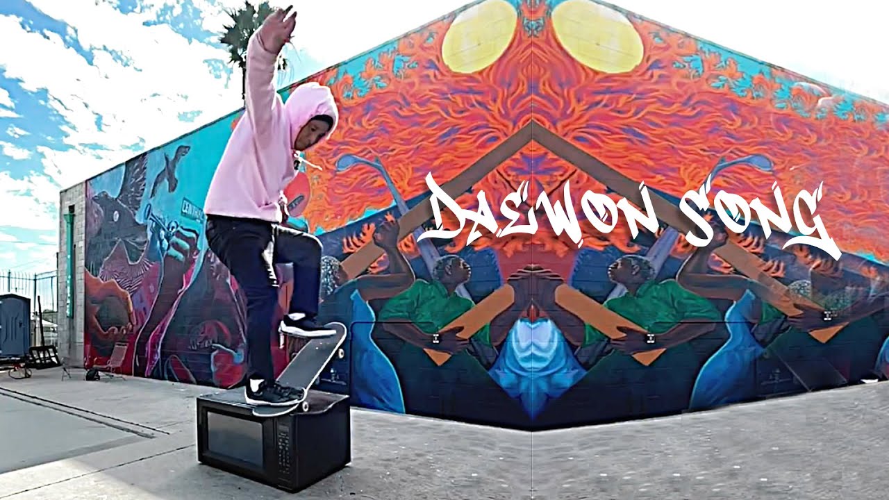 DAEWON SONG 