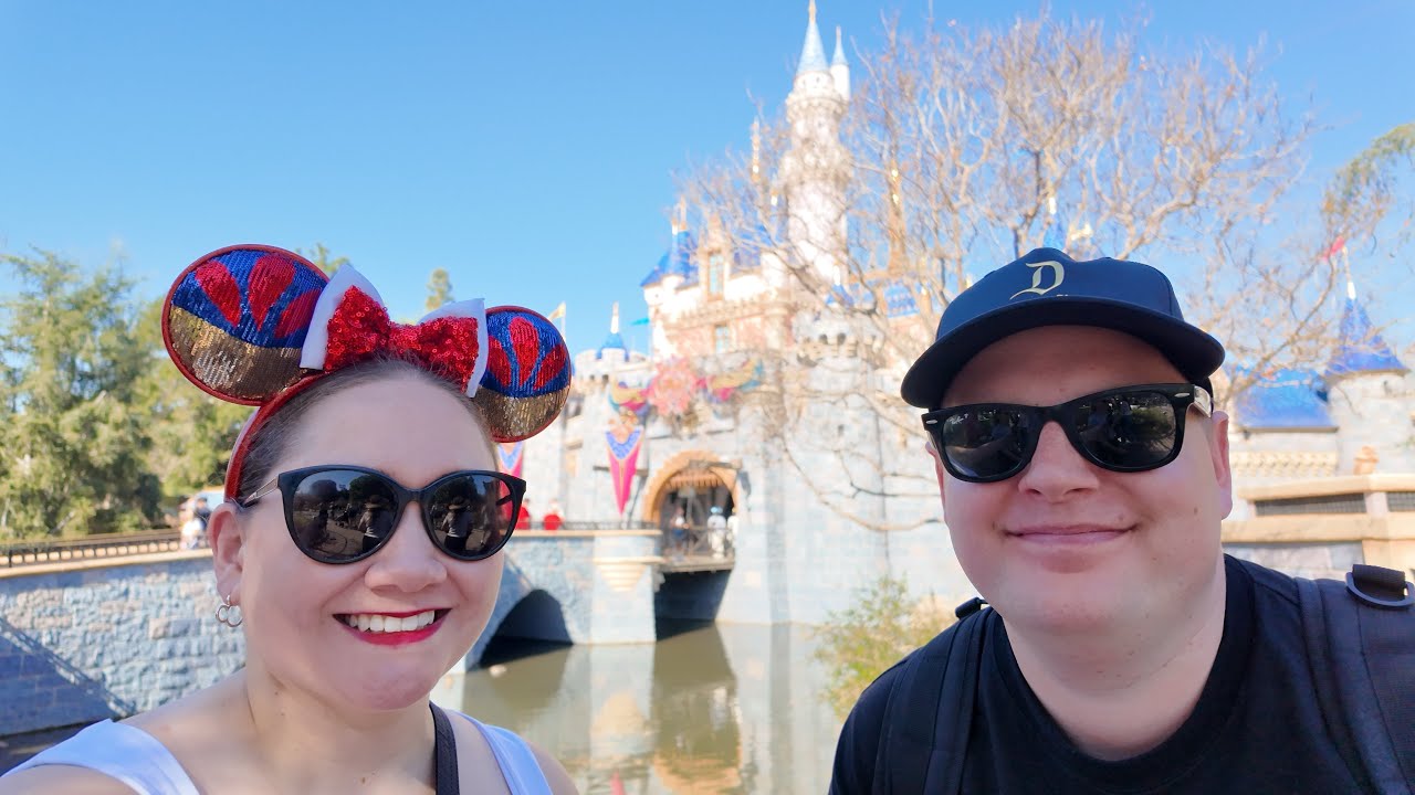 Day 4: Disneyland ROPE DROP!