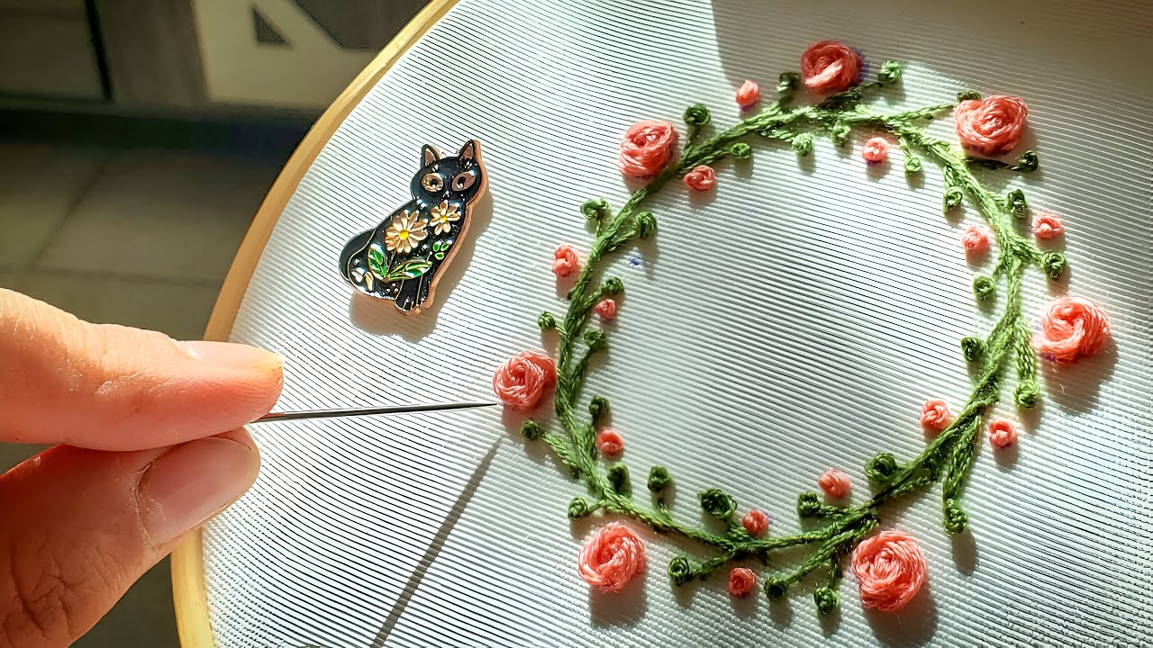 Beautiful flower embroidery tutorial🌱very very easy rose embroidery design!