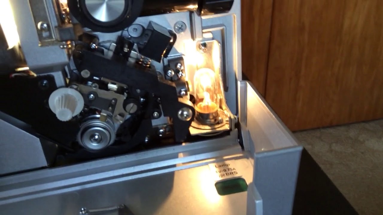 Elmo ST-600 D Magnetic & Optical Super 8mm Film Projector