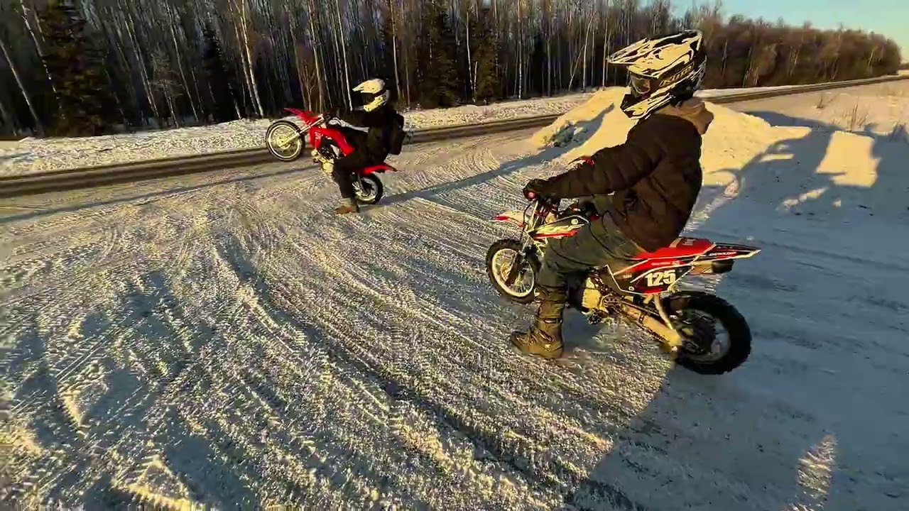 Pit bikes in snow 