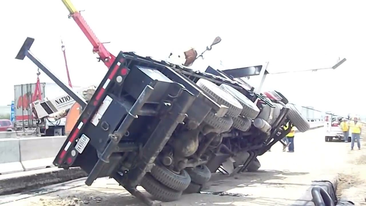 Towing and Recovery - Crane Falls on SUV I-69