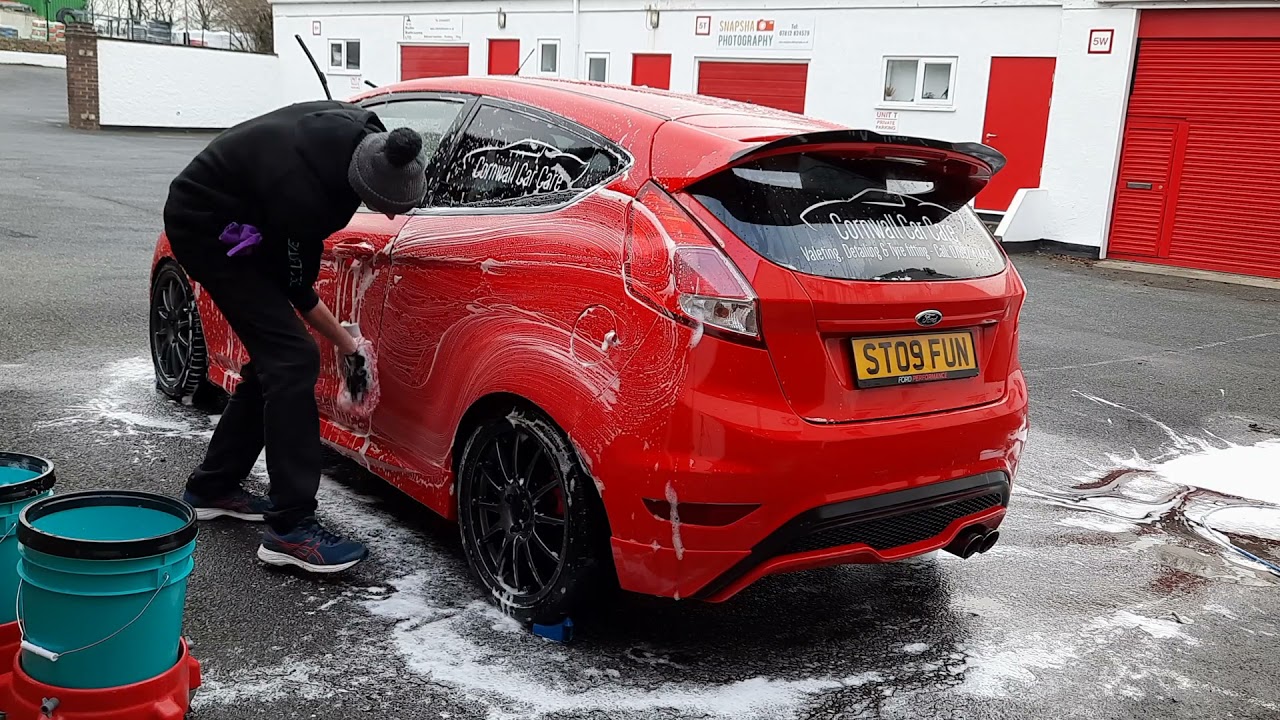 Детали новогодней Fiesta ST