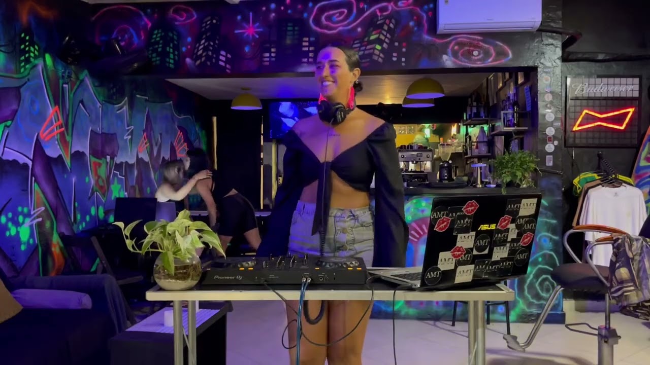 NOMADE BAR SESSION 2. Amate set. Buzios (R.J.)