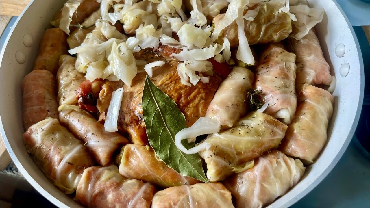 RETETA DE SARMALE TRADITIONALE | Cum se face umplutura pas cu pas | Cum se împachetează sarmalele 😋
