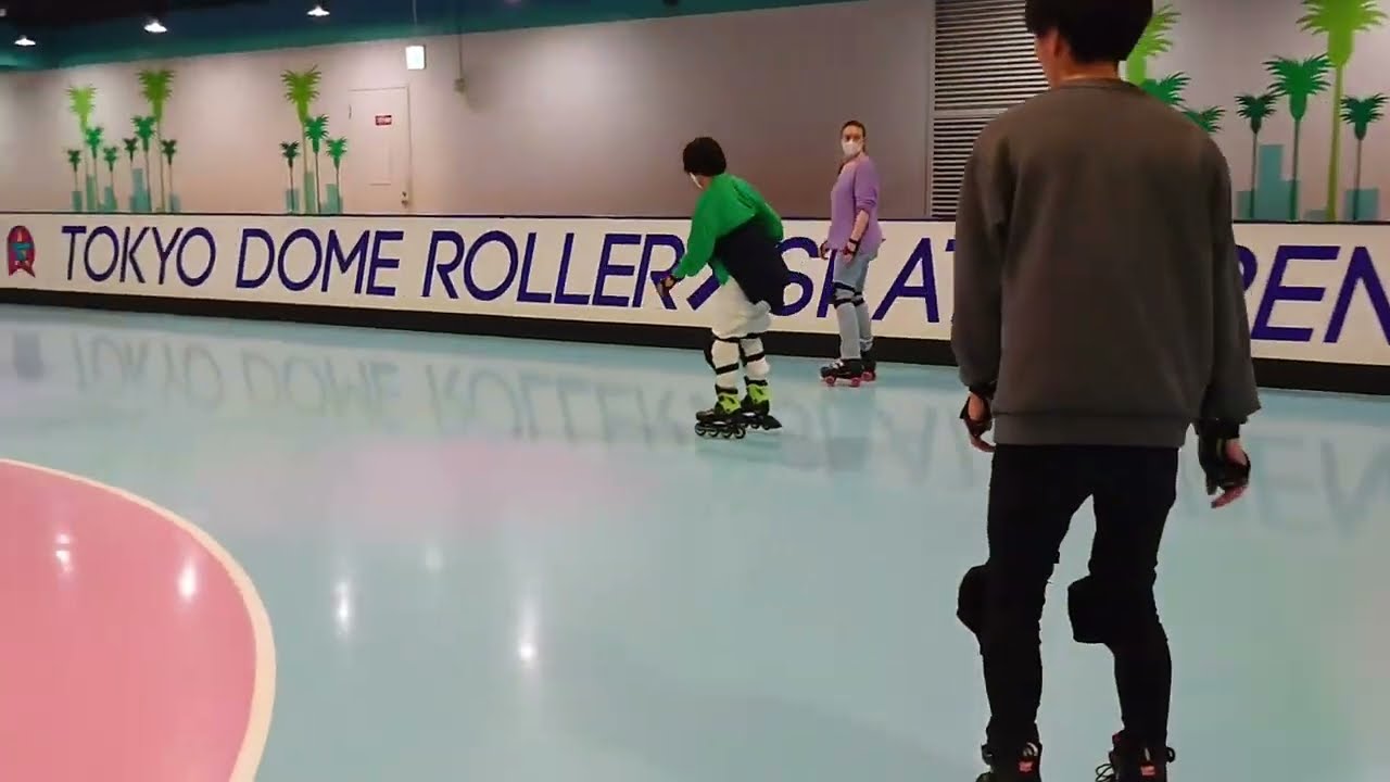 東京ドームローラースケートアリーナ　東京ドームシティrollerblade ローラーブレード