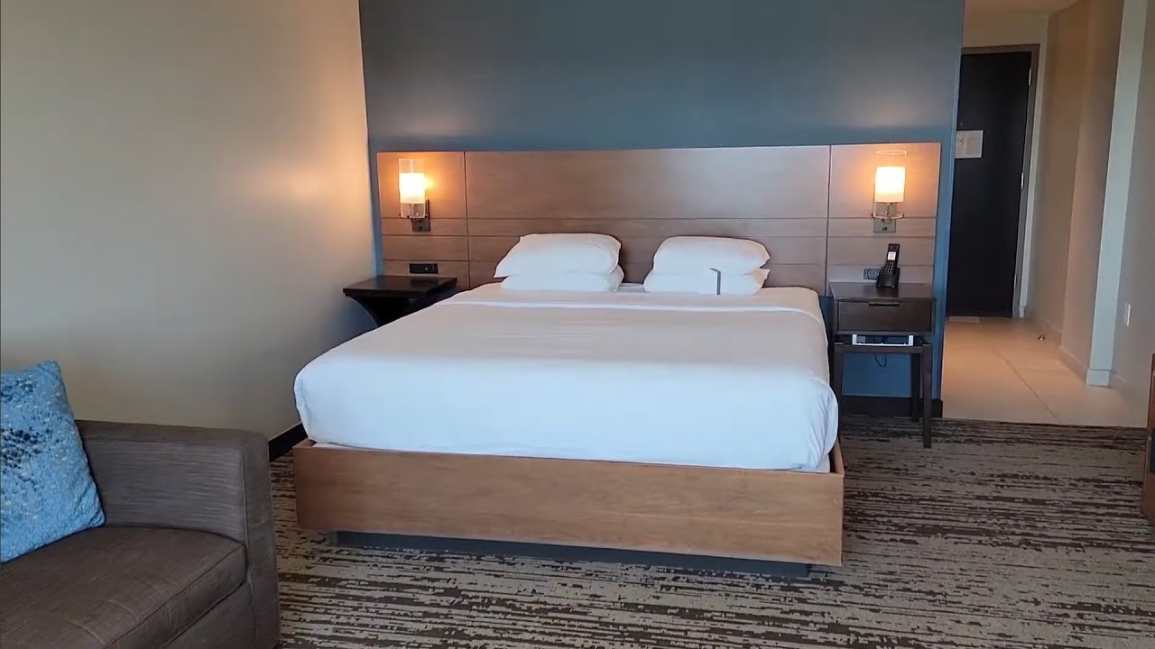 Hyatt Regency Aurora - Denver Conference Center - Standard Room - Hotel Room Tour