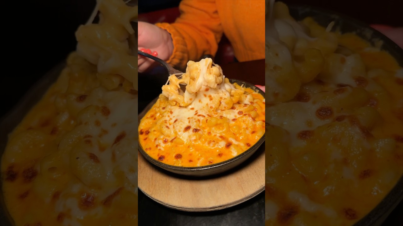 The CREAMY LOBSTER MAC N CHEESE from Boca Restaurant Lounge in NYC&rsquo;s Bronx! 🔥 So good! #DEVOURPOWER