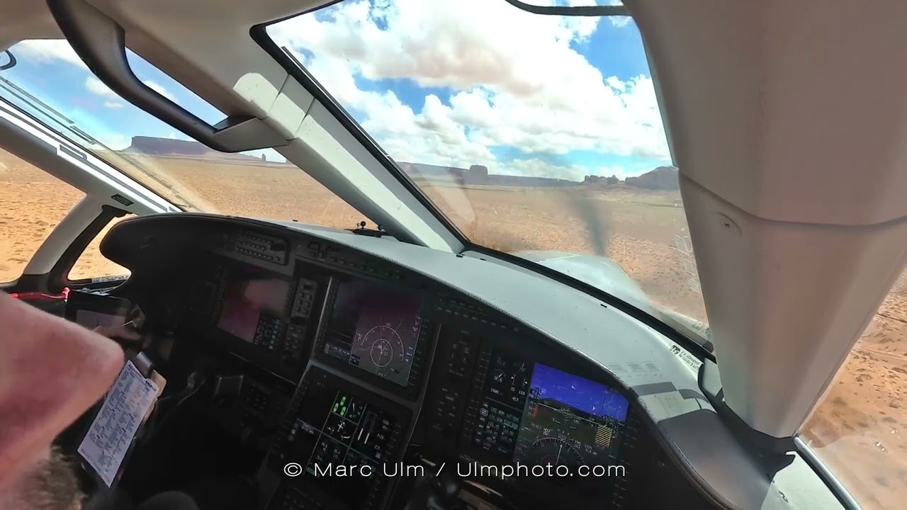 Pilatus PC12NG UT25 - Monument Valley Airport - Approach and landing