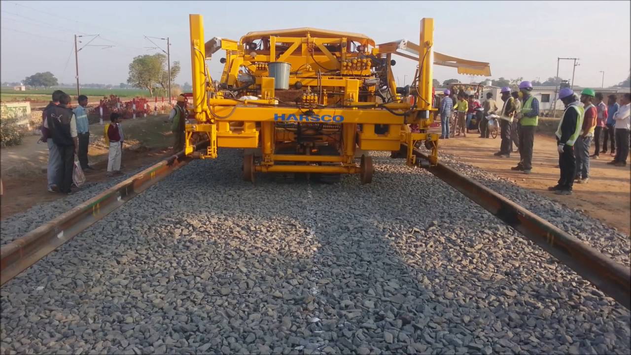 EDFC mechanized track laying