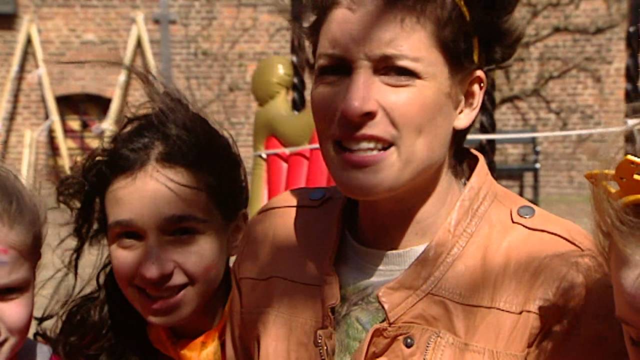 KONINGSSPELEN: KONINKLIJKE BATTLE TUSSEN JONGENS EN MEISJES | Zappsport