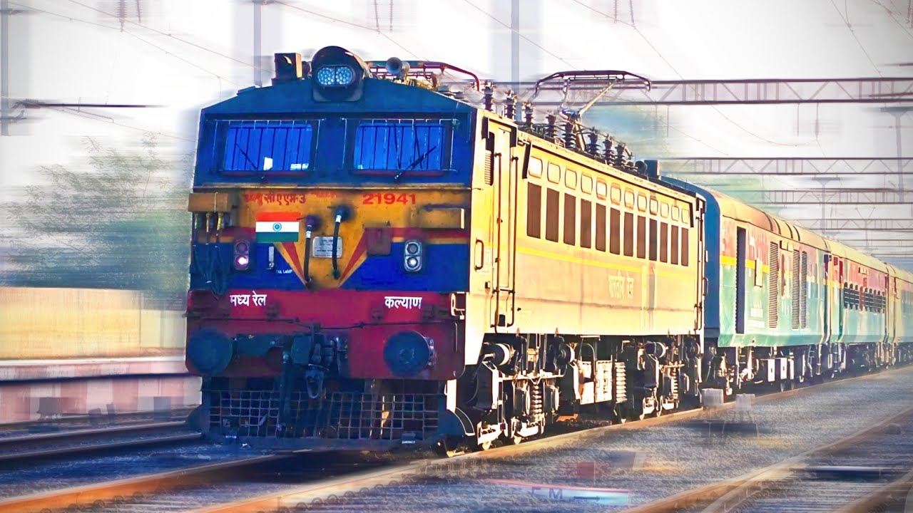 10 in 1 | Deccan Queen, Indrayani, Sinhagad, Vivek Express & More | Train Spotting in Malavli