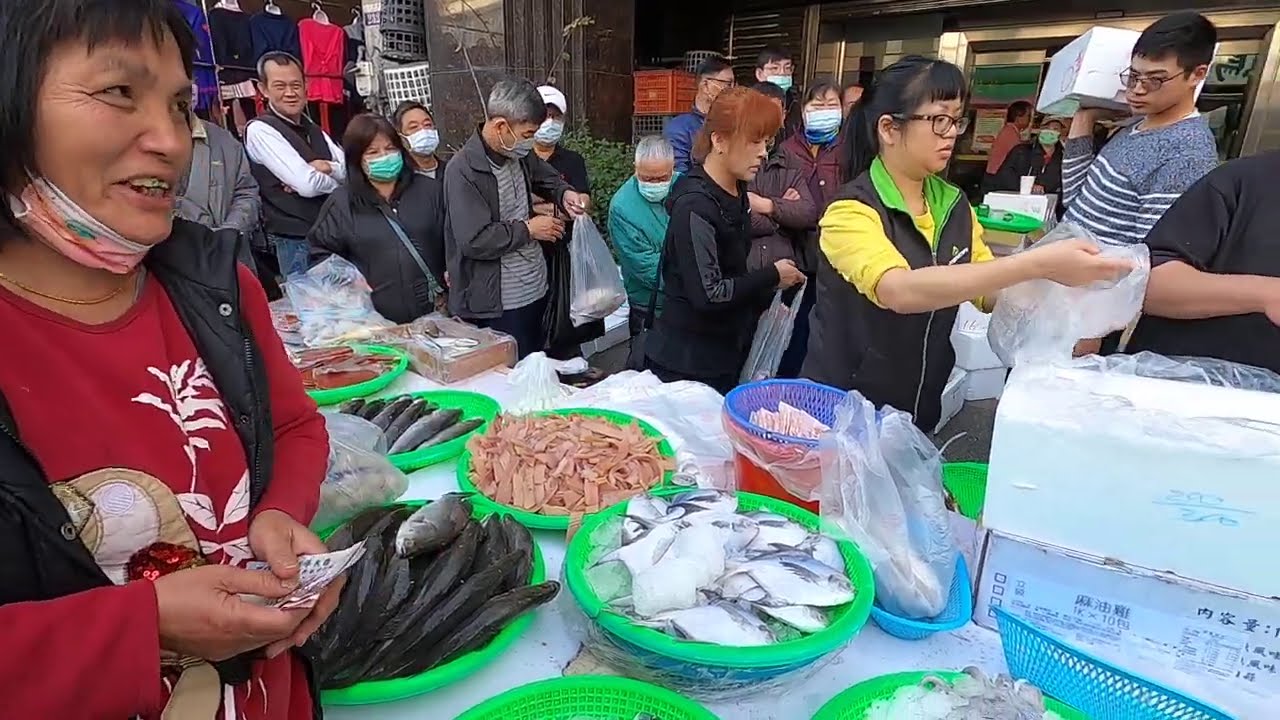 原住民說我們要幫整村的人買 開3噸半的才夠載 中彰海王子 烏日火車站 海鮮叫賣 海鮮拍賣 叫賣哥