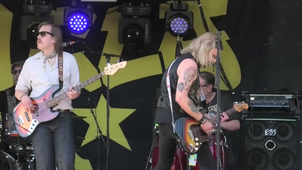 Liivit Boys feat Tumppi Varonen: Maanantaina - Louhela Jam 2.6.2024 -LIVE