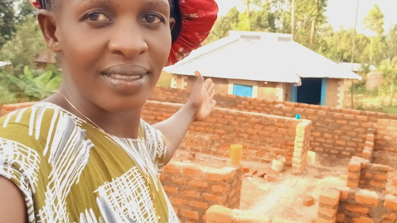 Unexpected 😲 Day 4 of building my dream house and this is the new look