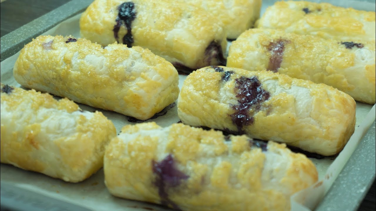 Blueberry Cream Cheese Pastries | Puff pastry recipes ideas