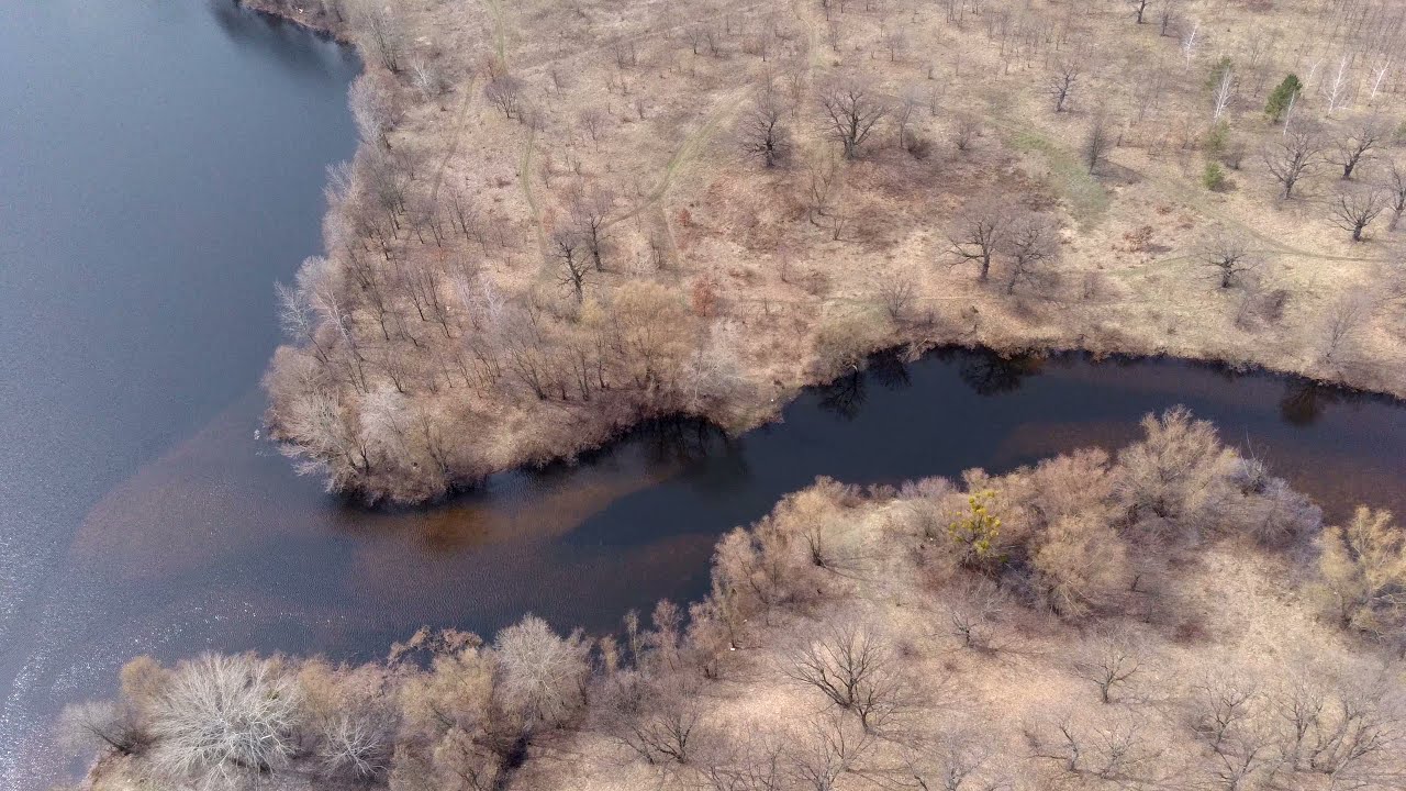 ЗАЛИВ ВЕРБЛЮД: ДУБОВЫЙ ОСТРОВ И КАЛИНОВЫЙ РОГ. Взгляд с неба [4K] (06.04.2021)